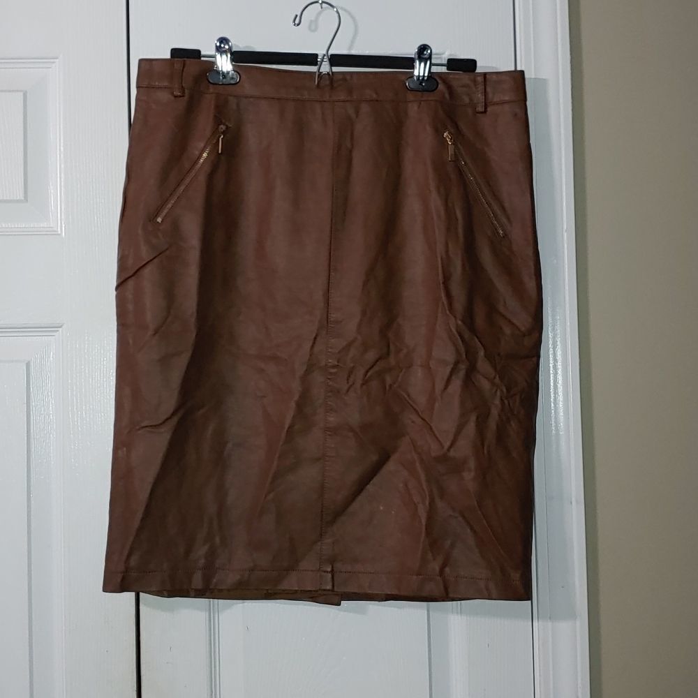 Charter Club brown faux leather pencil skirt  zipper pockets SZ 14 NEW